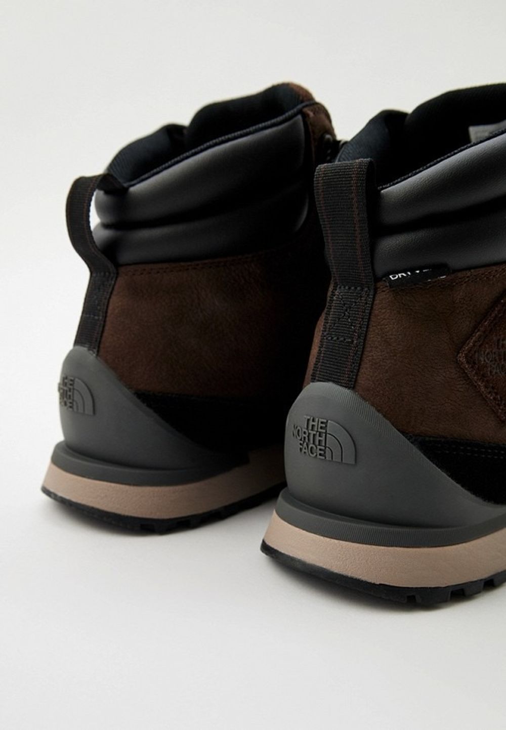 Ботинки мужские THE NORTH FACE M BACK-TO-BERKELEY IV LEATHER WP