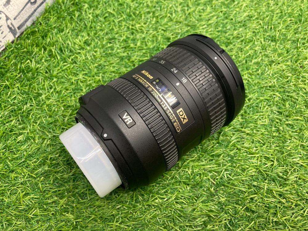 Nikon 18-200mm 3.5-5.6G ED AF-S VR II DX