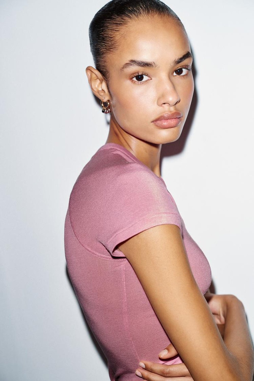ZARA ФУТБОЛКА С КОРОТКИМИ РУКАВАМИ РЕГЛАН, ЦВЕТ РОЗОВОГО ДЕРЕВА