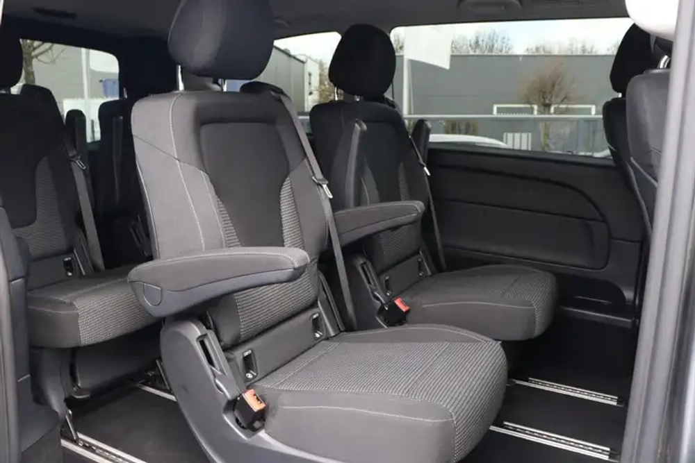 Mercedes-Benz V 250 d 4Matic компактный +SPORT-ПАКЕТ +LED+AHK+ASSIST+