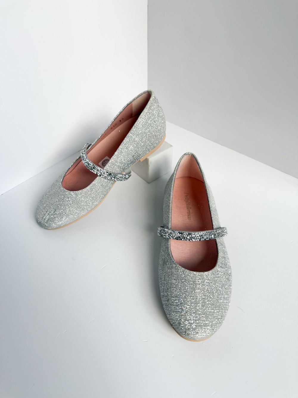 Серебристые туфли-балетки Pretty Ballerinas, 34