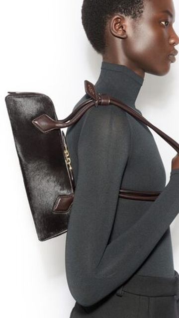 ALAÏA МАЛЕНЬКАЯ СУМКА LE TECKEL ИЗ НАТУРАЛЬНОЙ КОЖИ, ШОКОЛАДНЫЙ
