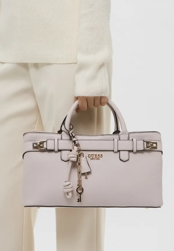 Сумка женская  GUESS