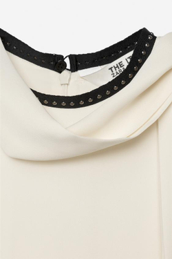 ZARA ПЛАТЬЕ С КОНТРАСТНЫМИ ЛЕНТАМИ И ЗАКЛЕПКАМИ — THE ITEM, ЭКРЮ