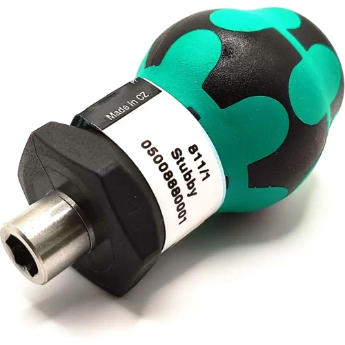 Короткая ручка-битодержатель с магнитом Stubby WERA 05008880001