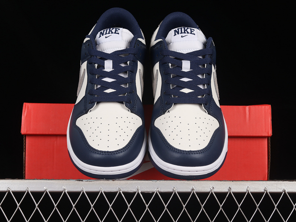 Nike Dunk Low Summit White Midnight Navy