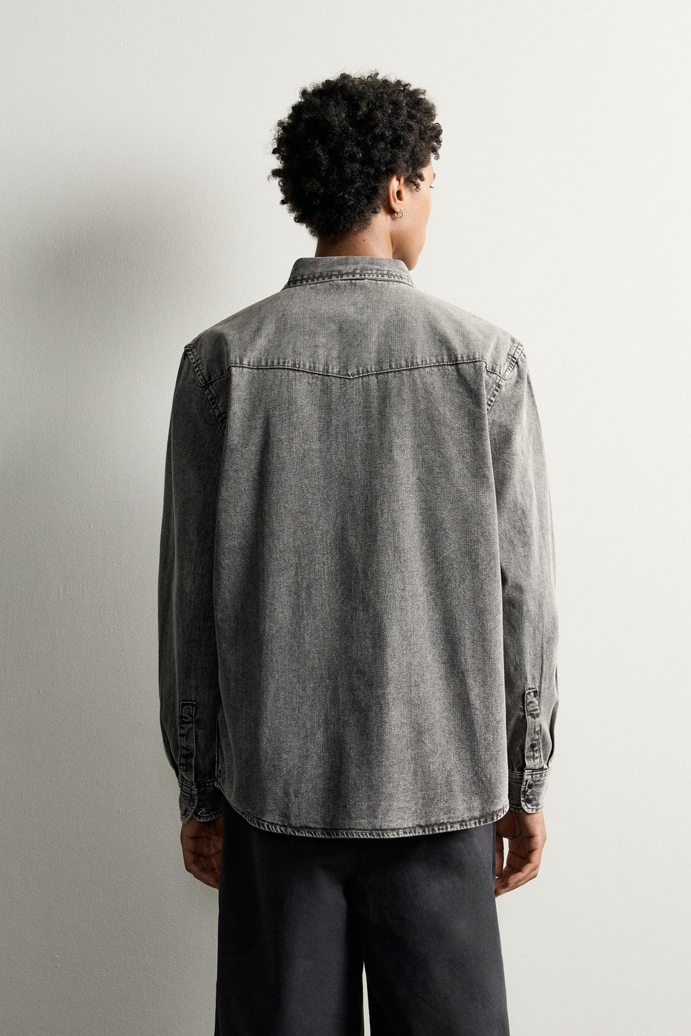 ДЖИНСОВАЯ РУБАШКА REGULAR FIT — ZARA · 6987/370