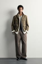 БРЮКИ RELAXED FIT С ЭФФЕКТОМ ПОТЕРТОСТИ И СКЛАДКАМИ — ZARA