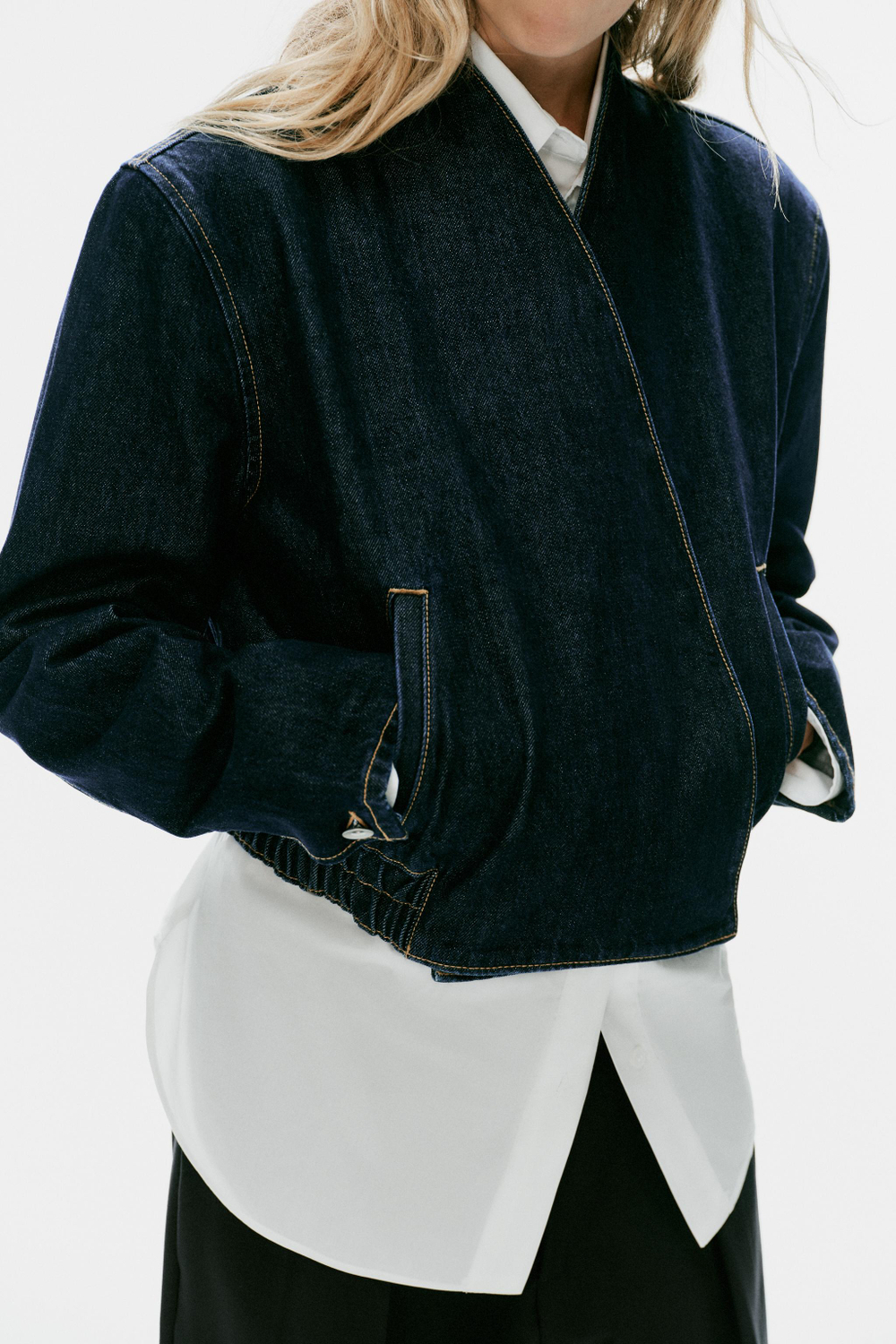ДЖИНСОВЫЙ БОМБЕР TRF С ЗАПАХОМ — ZARA
