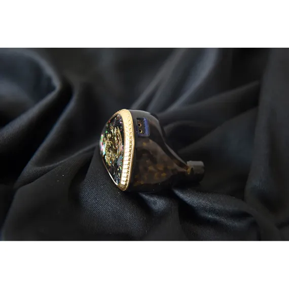 Nostalgia Audio Pendragon Black Gold