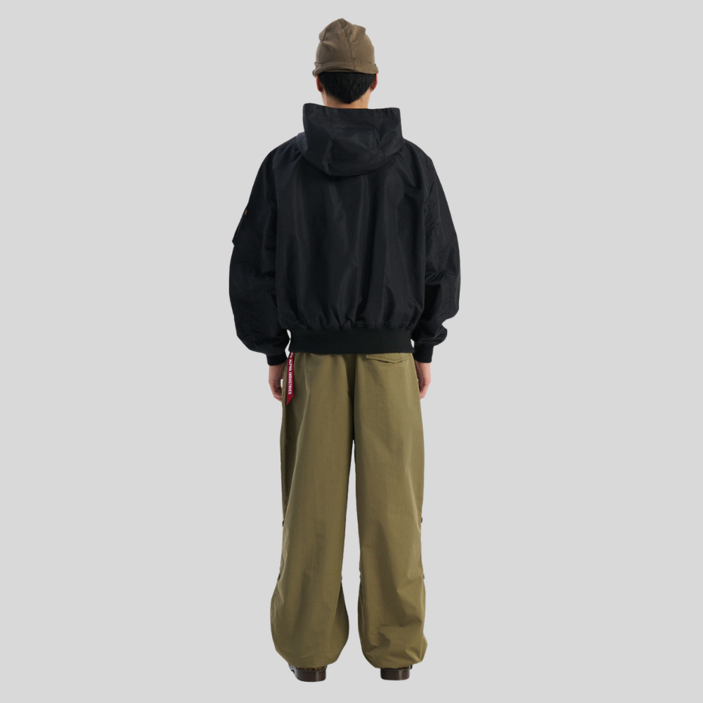 Бомбер Alpha Industries Logo L-2B Hooded Hunter Black (Черный)