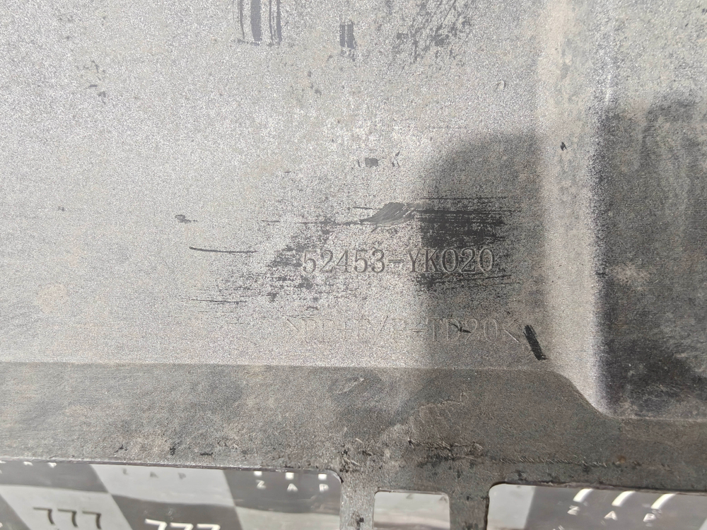 Накладка заднего бампера Toyota RAV4 V (XA50) 18-нв Б/У Оригинал 52453YK020