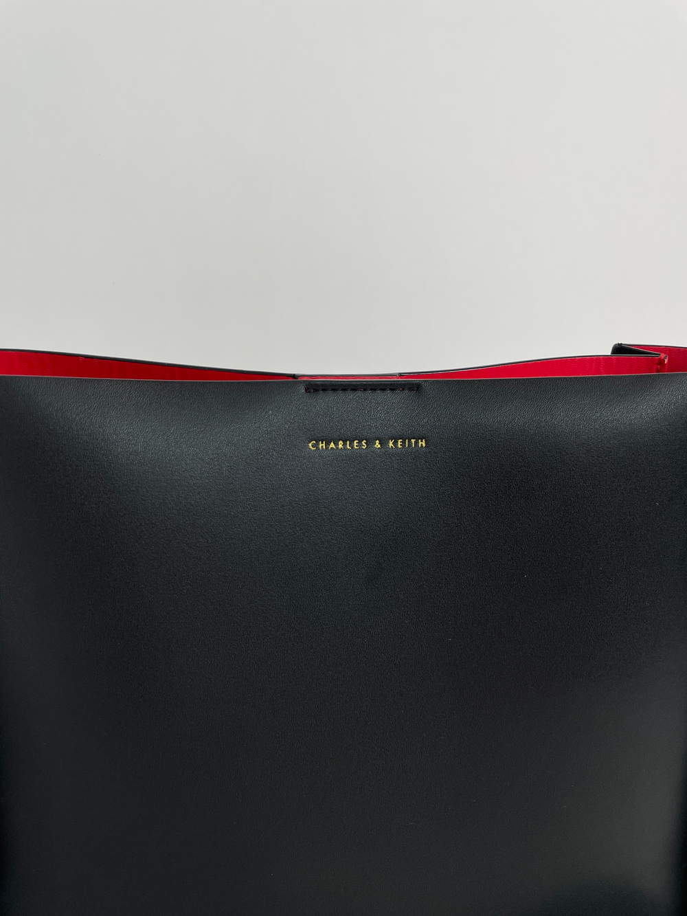 Сумка Charles & Keith