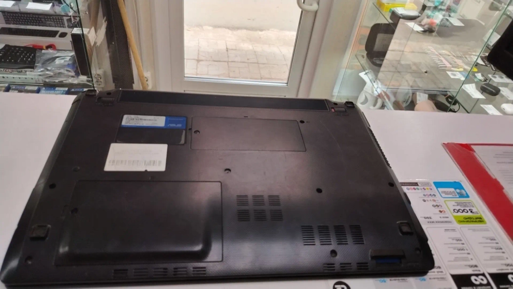 Ноутбук ASUS X53U