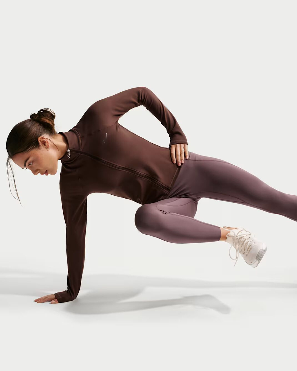 Nike Женская куртка с длинными рукавами - NIKE