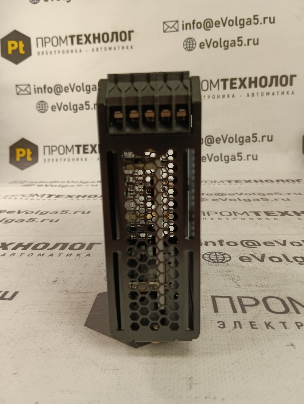 Omron S8VK-R20 новое