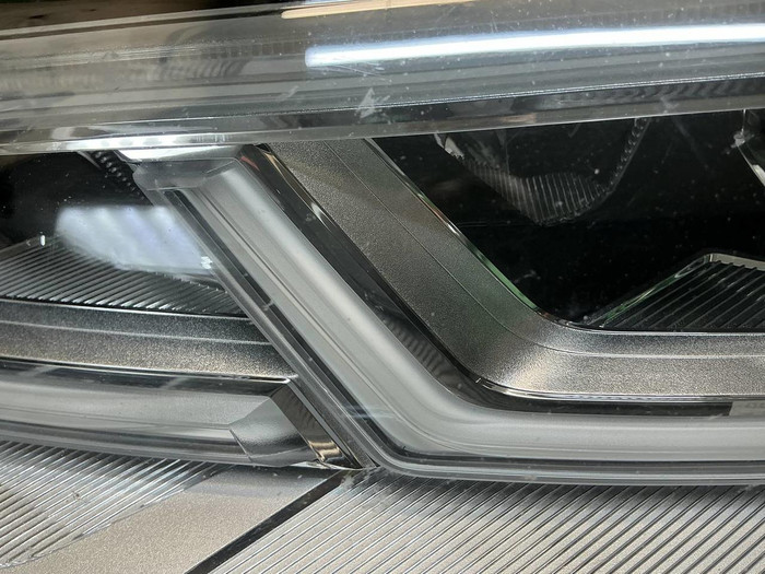 Фара левая Audi Q5 2 80A (2017-2020) LED