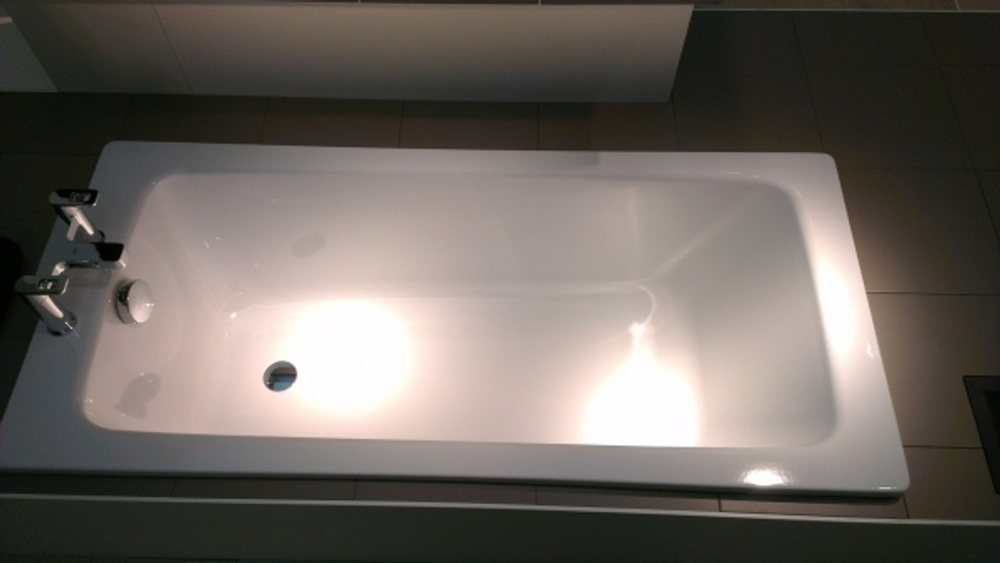 Ванна, серия CAYONO mod.750, размер 1700*750*410 мм, Easy Clean, alpine white, без ножек