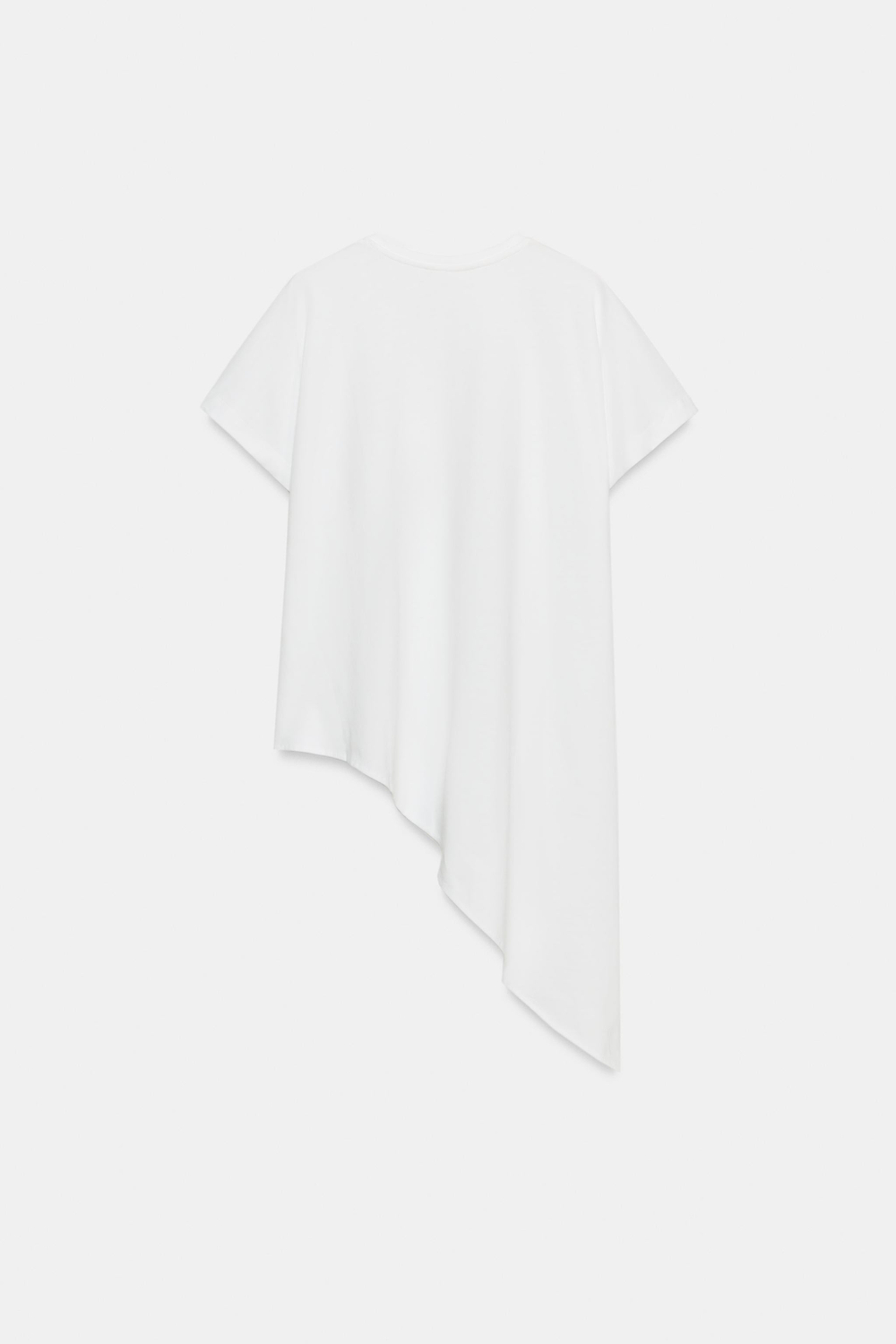 АСИММЕТРИЧНАЯ ФУТБОЛКА С КОРОТКИМИ РУКАВАМИ — ZARA