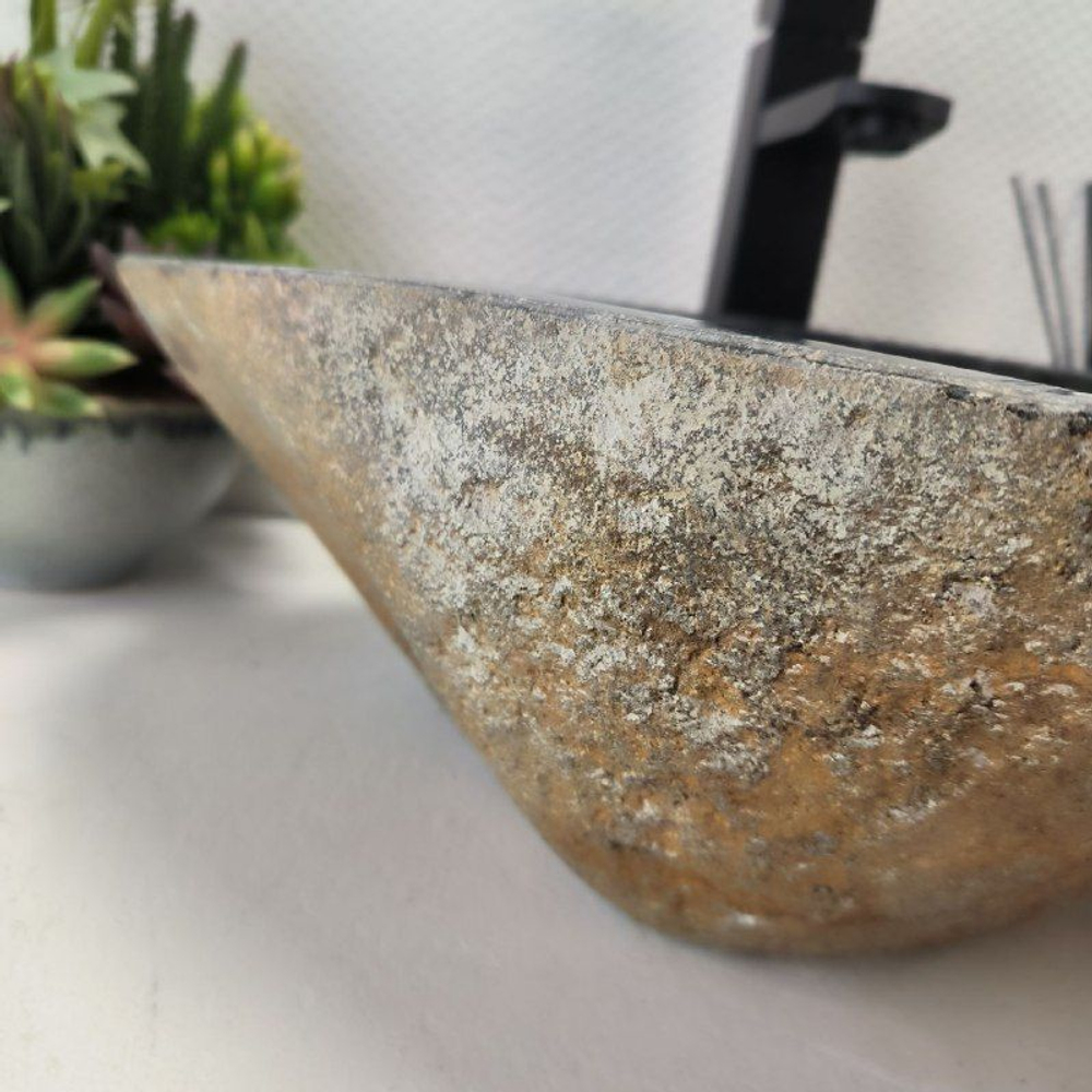 Раковина из речного камня RS-63516 (48x35x15) из натурального камня