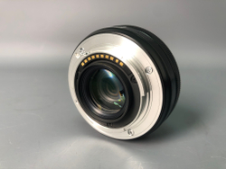 Fujifilm 27mm 2.8, царапина на линзе