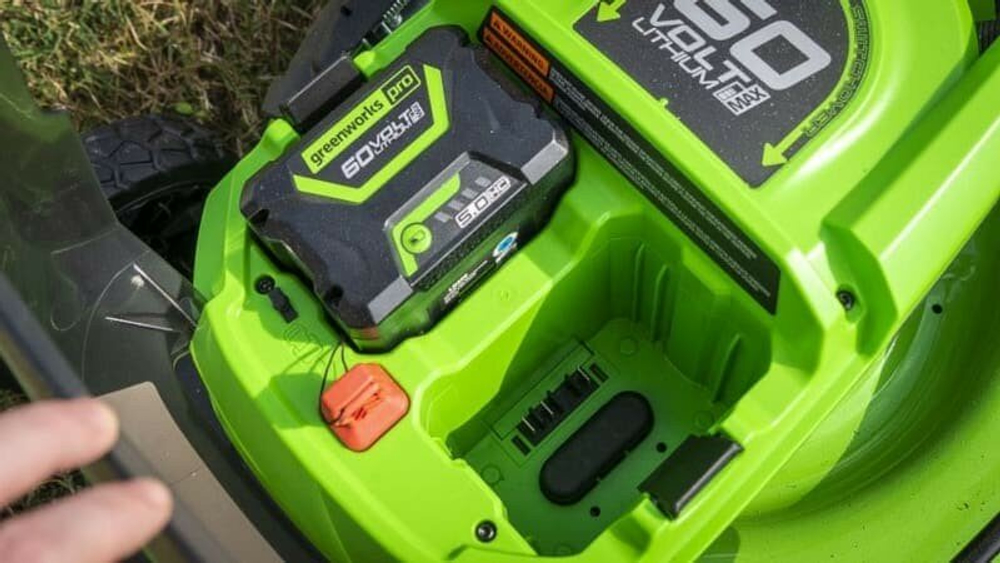Газонокосилка аккумуляторная самоходная GREENWORKS GD60LM51SP 60В,51см,б/щ,без АКБ и ЗУ (2514307)
