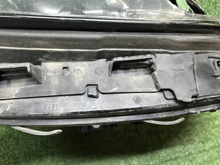 Фара левая Mercedes E W213 (2020-2023) LED