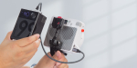 Аккумуляторная площадка SWIT TA-T10S для V-Mount c площадкой Arca Swiss, кронштейном и ножками