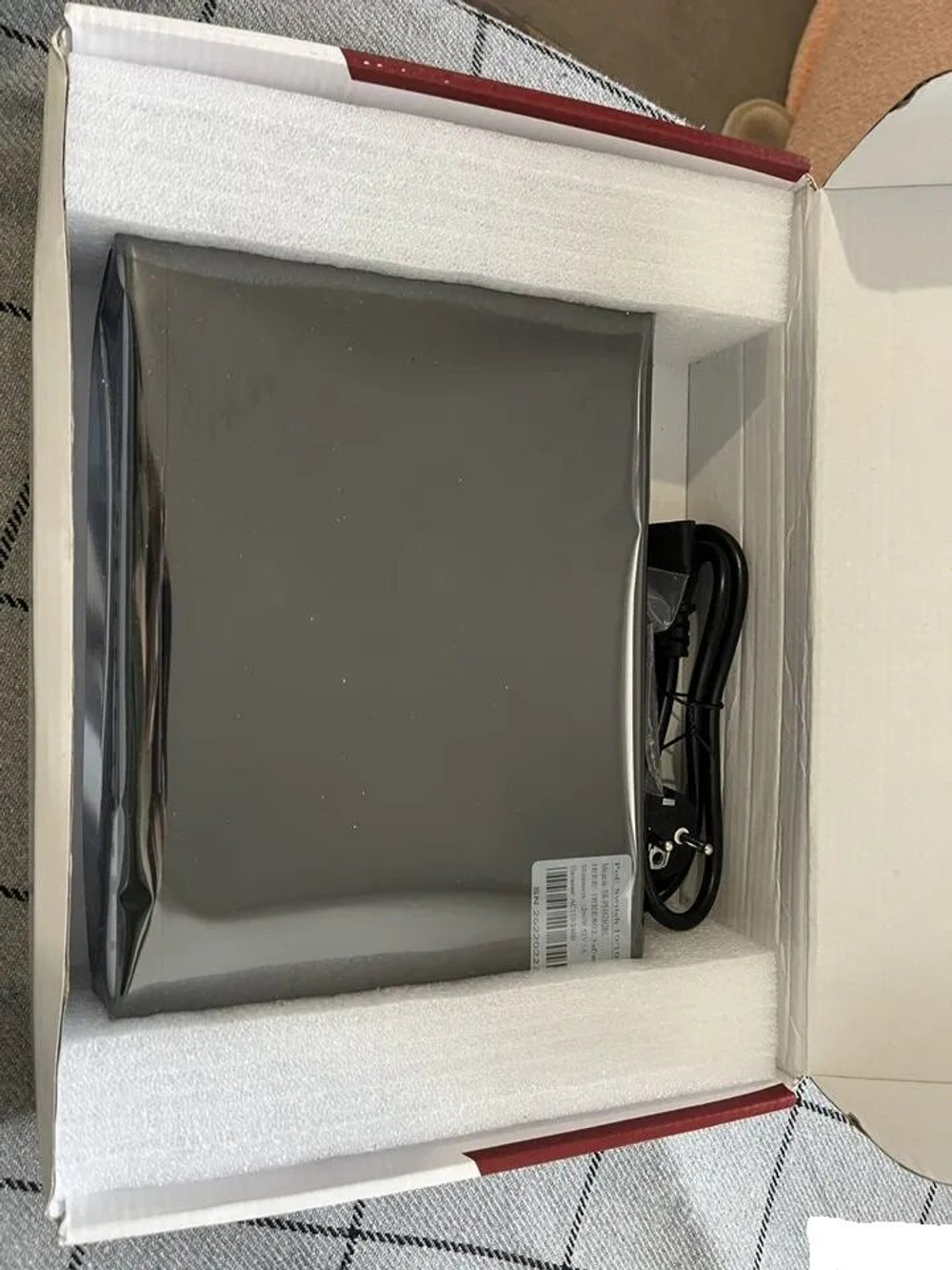 Коммутатор Sarmatt SR-PS0420FBL, 6 портов, PoE, до 250 м, установка в стойку