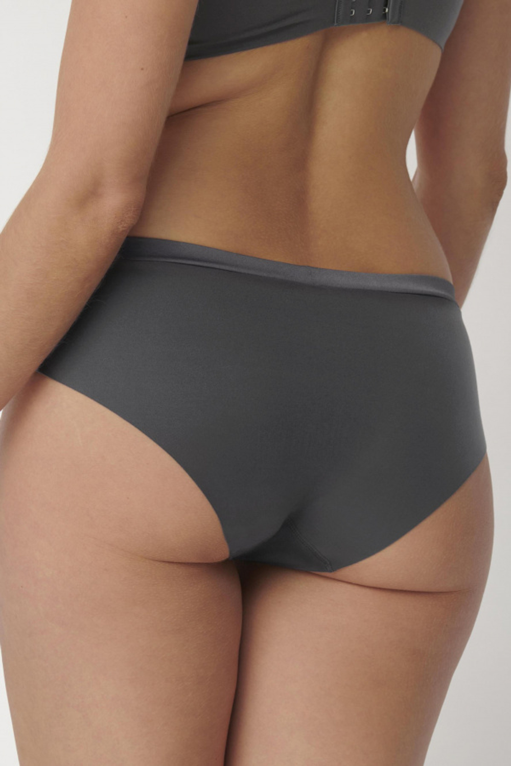 Трусы женские Triumph Body Make-up Soft Touch Hipster EX акция