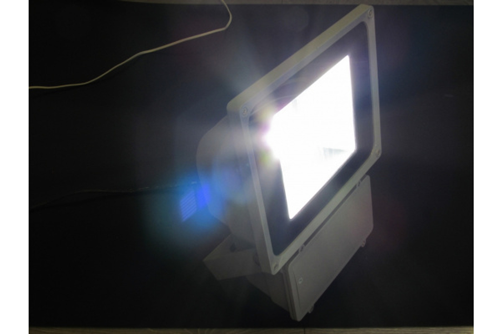 G-DТ170-26-W LED прожектор белый,1LED-70W,220V