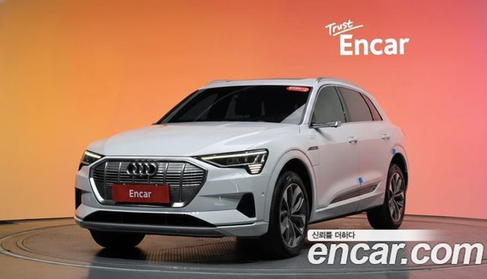 Audi e-tron 55 Quattro — 2022