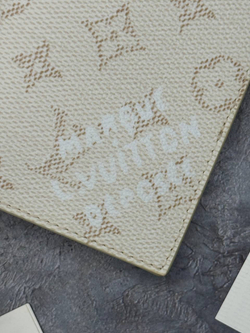 Обложка для паспорта Louis Vuitton