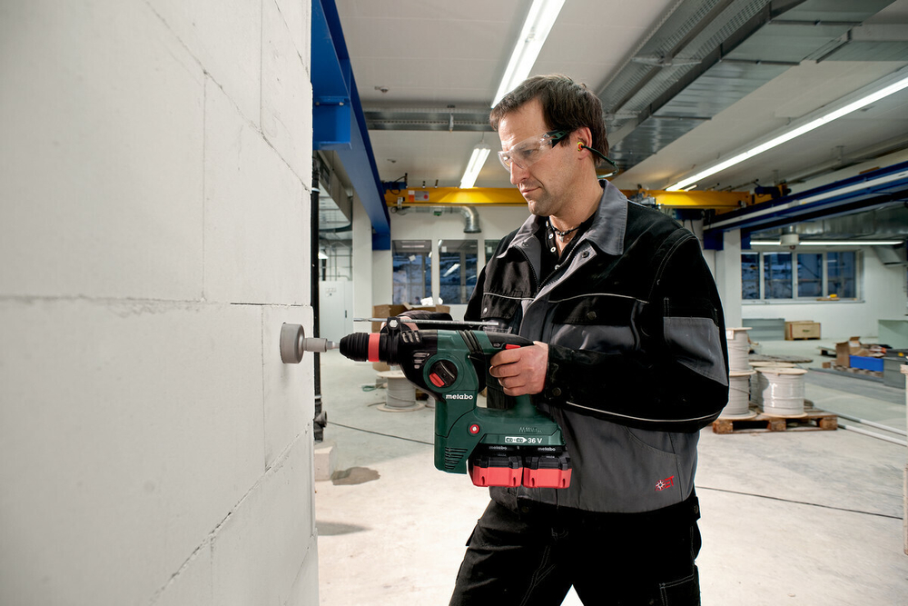 Ак. перфоратор Metabo KHA 36-18 LTX 32 2х18В, без АКК и ЗУ