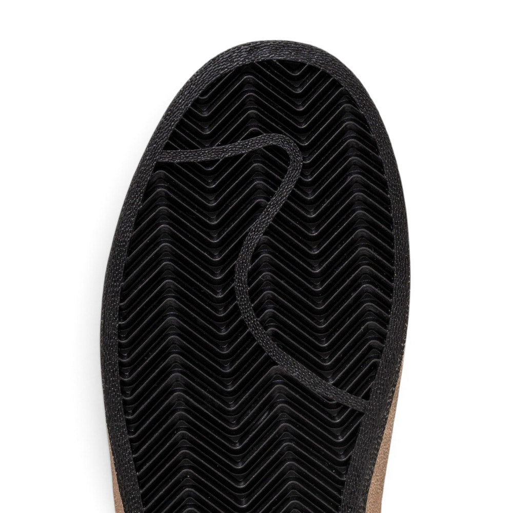 Women’s Ball Star in Silver Laminated Leather With Shearling Lining and Black Suede Star