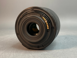 Canon EOS 4000D Kit 18-55mm 3.5-5.6 III 42.300 кадров