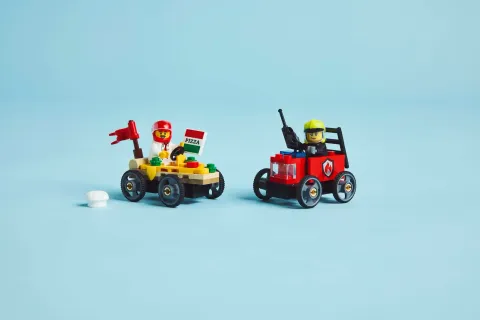 Конструктор LEGO City 60458 Машина-пицца против гоночной пожарной машины