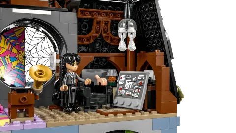 Конструктор LEGO Wednesday 76781 Комната Уэнздей и Энид