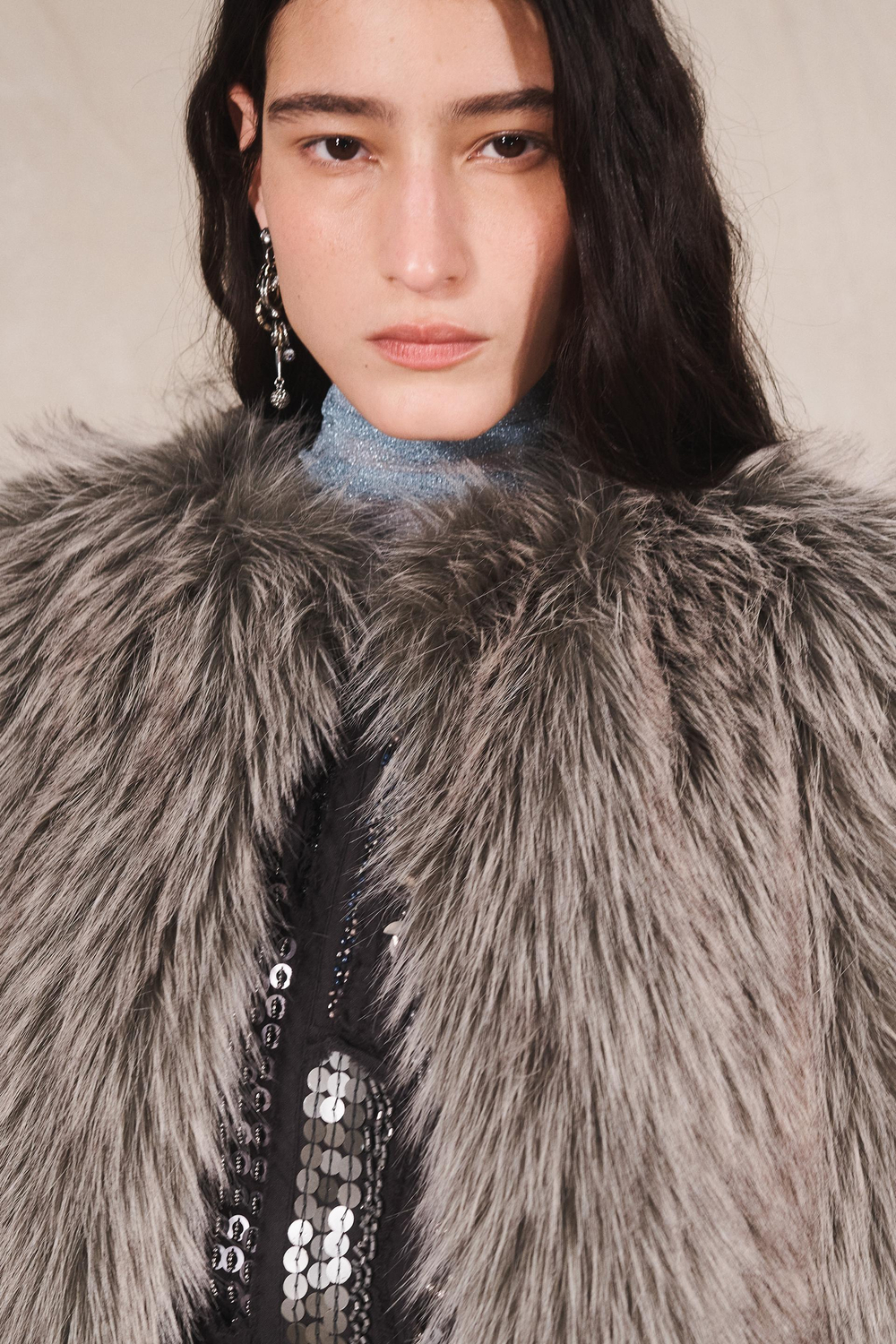 ZARA ЖИЛЕТ ИЗ ИСКУССТВЕННОГО МЕХА - LIMITED EDITION, СВЕТЛО-СЕРЫЙ