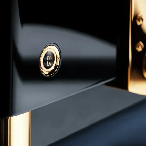 MBL N11 Preamplifier Piano Black Gold