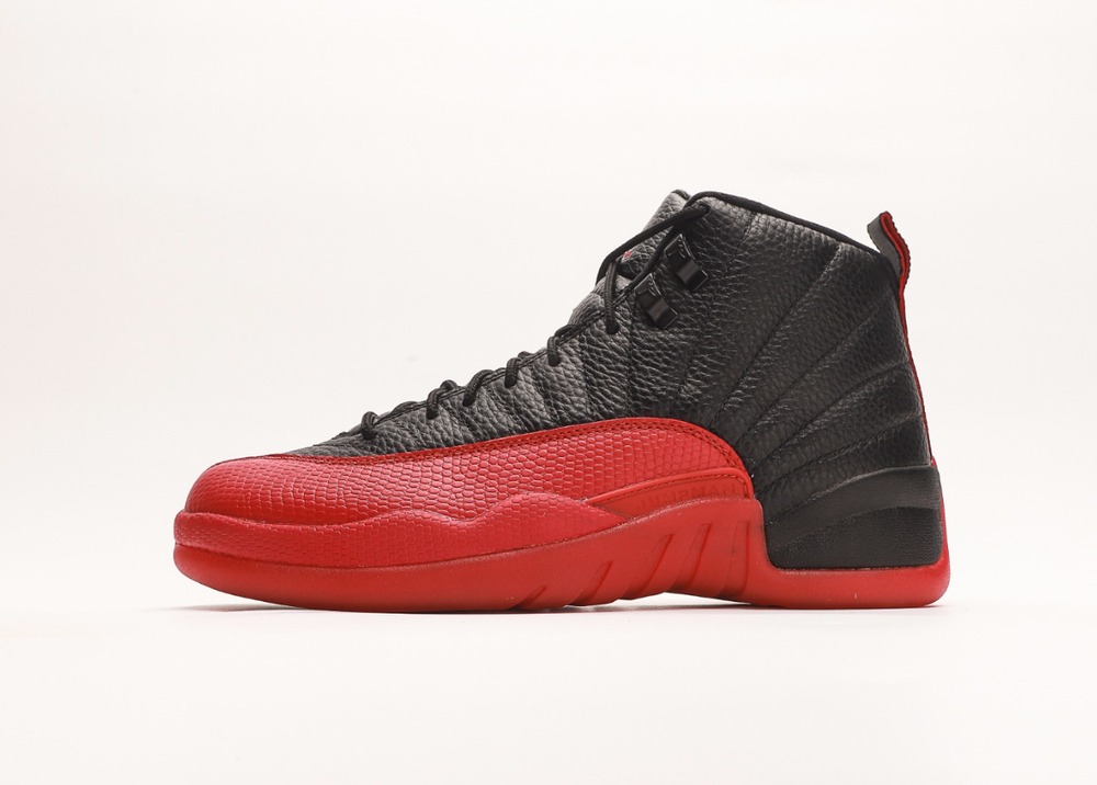 Купить кроссовки Jordan 12 Retro Flu Game в баскетбольном магазине futbasket.ru