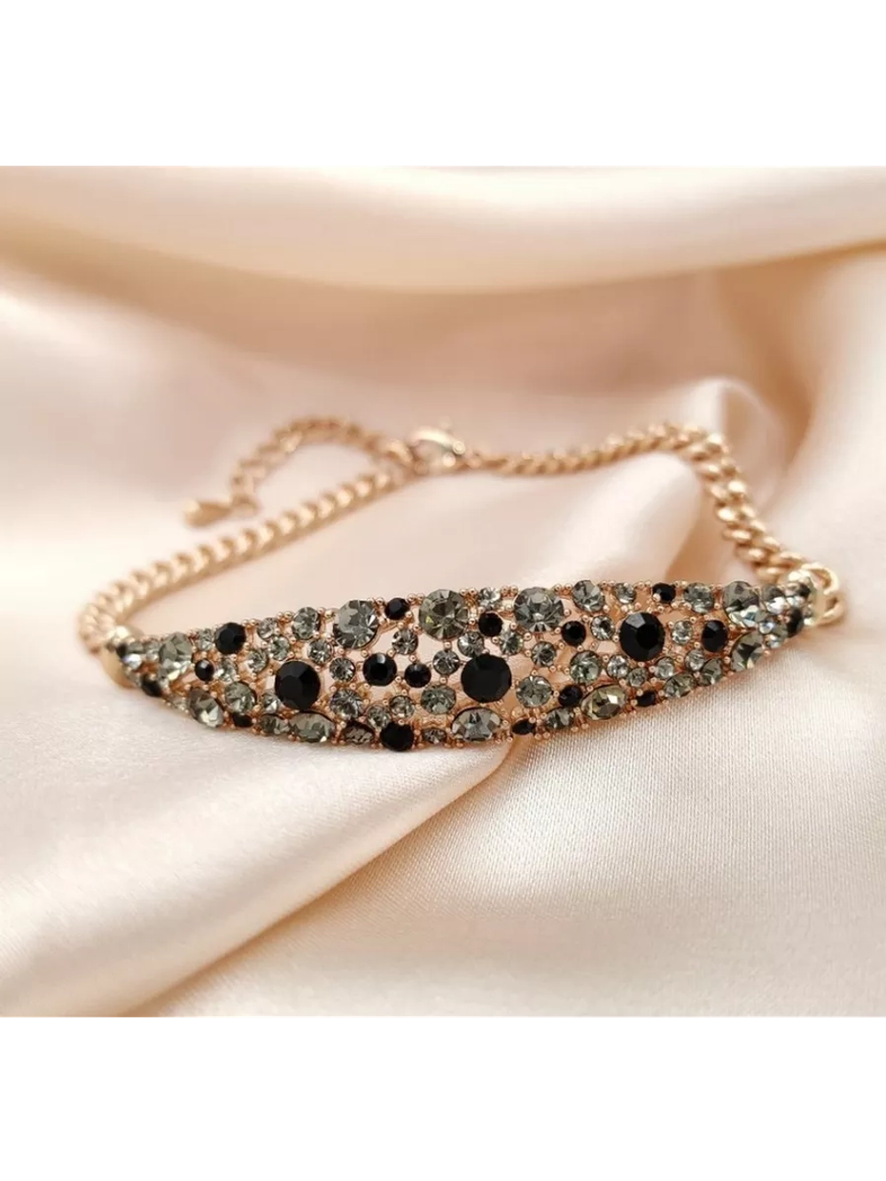 Браслет Россыпь из серо-черных камней Swarovski
