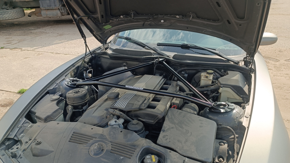 Распорка передних стоек треугольная (цельная) BMW Z4 E85, E86 ДО рестайлинг с M54 (ПОД ЗАКАЗ)