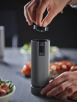 Peugeot Электрическая мельница для перца Line 15 см USB-C EAN 4006950043148