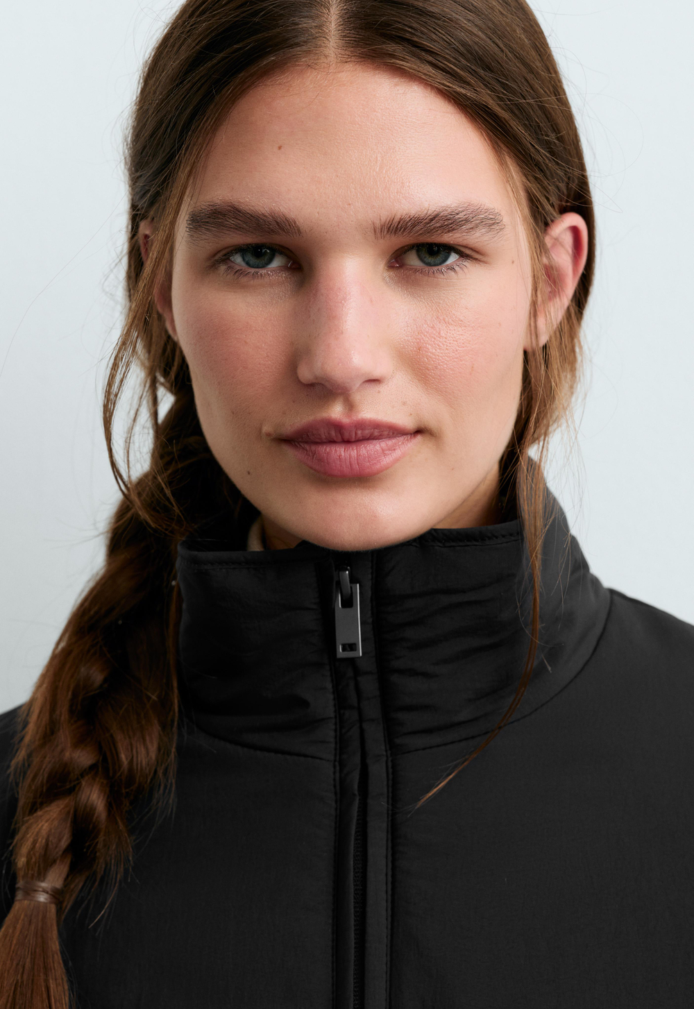 Oysho Водоотталкивающая куртка FELLEX® Aerogel, черный