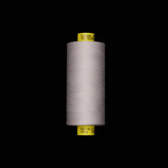 Нитки GUTERMANN Mara №150 молочные (4147)