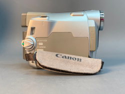 Canon MV800i
