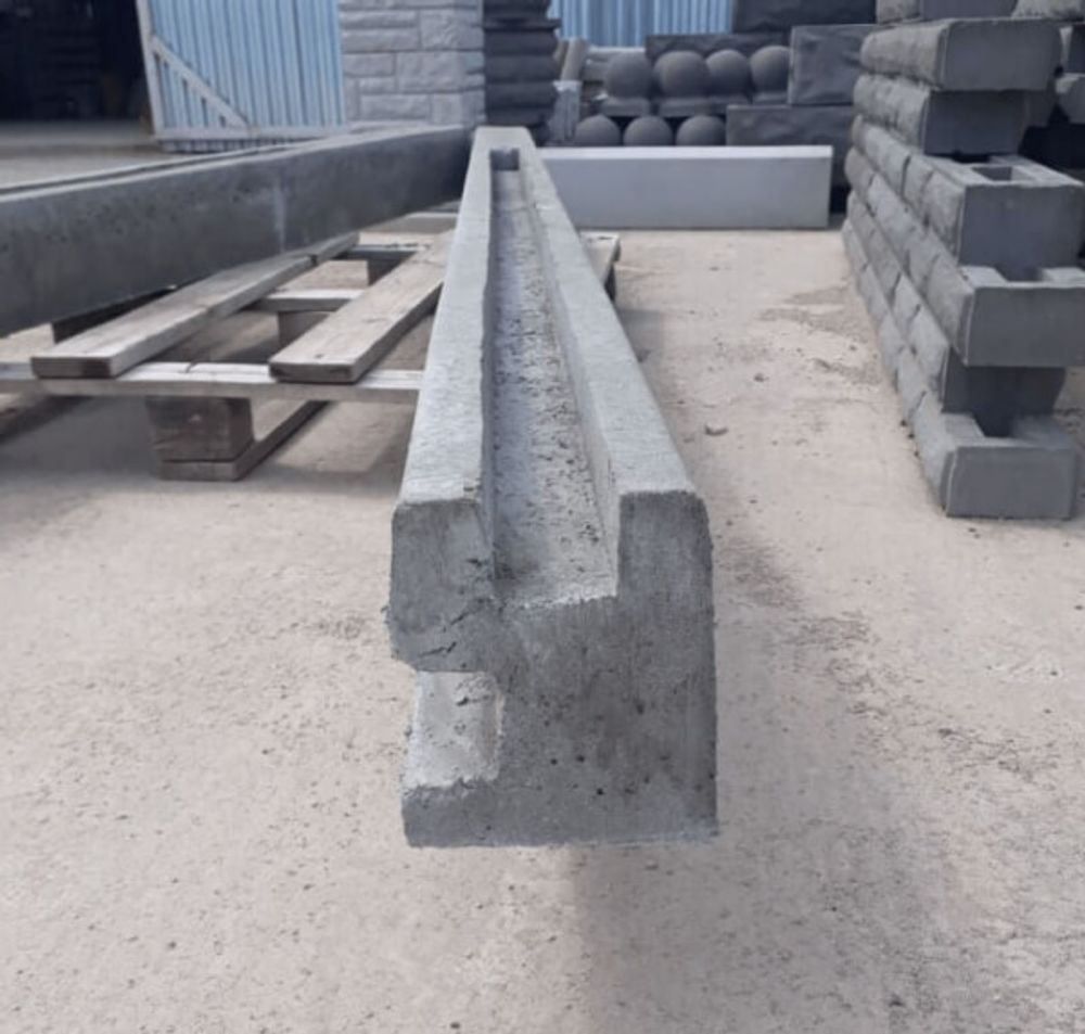 Столб угловой SP-08 2,0м /комель 0,80м/ Столб угловой SP-08 2,0м /комель 0,80м/