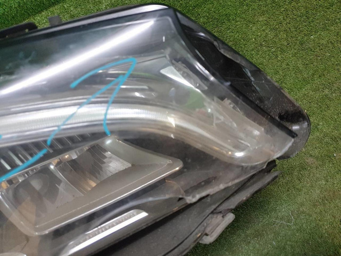 Битая Фара правая Mercedes CLA C117 (2016-2019) LED