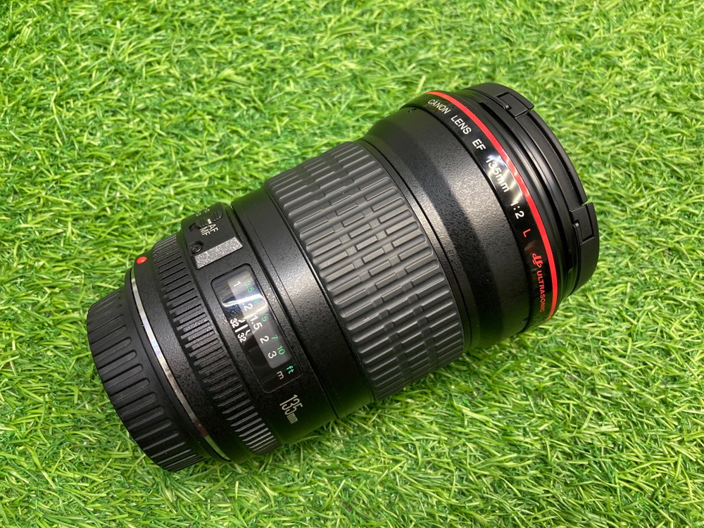 Canon EF 135mm 2L USM